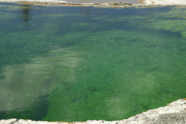 2007.09.03.West Thumb Geyser Basin0037